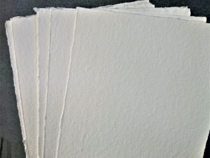 Carta fatta a mano per acquarello - grana fine - 300gr, 56x38cm